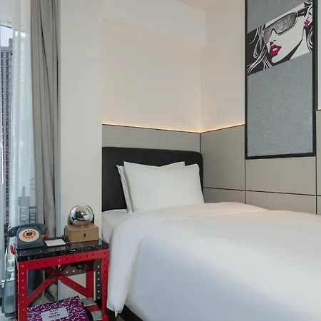 Moxy Chongqing Hotel Exterior photo