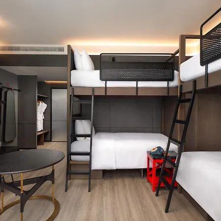 Moxy Chongqing Hotel Exterior photo