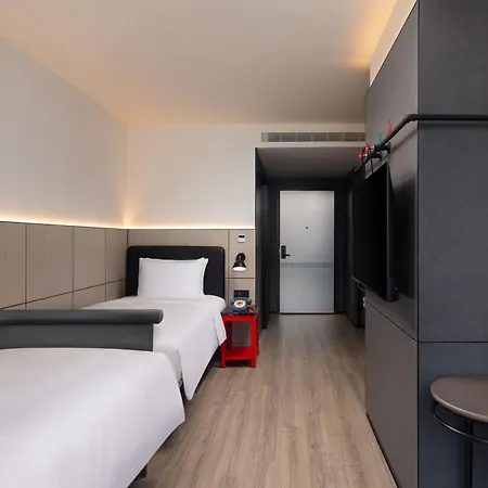 Moxy Chongqing Hotel Exterior photo