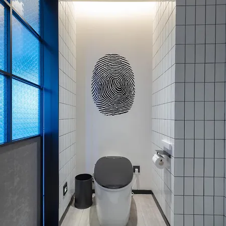 Moxy Chongqing Hotel Exterior photo