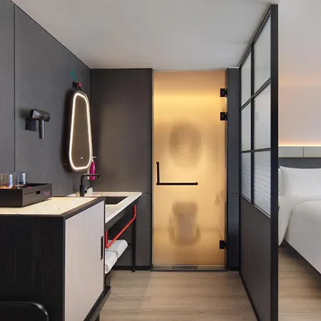 Moxy Chongqing Hotel Exterior photo