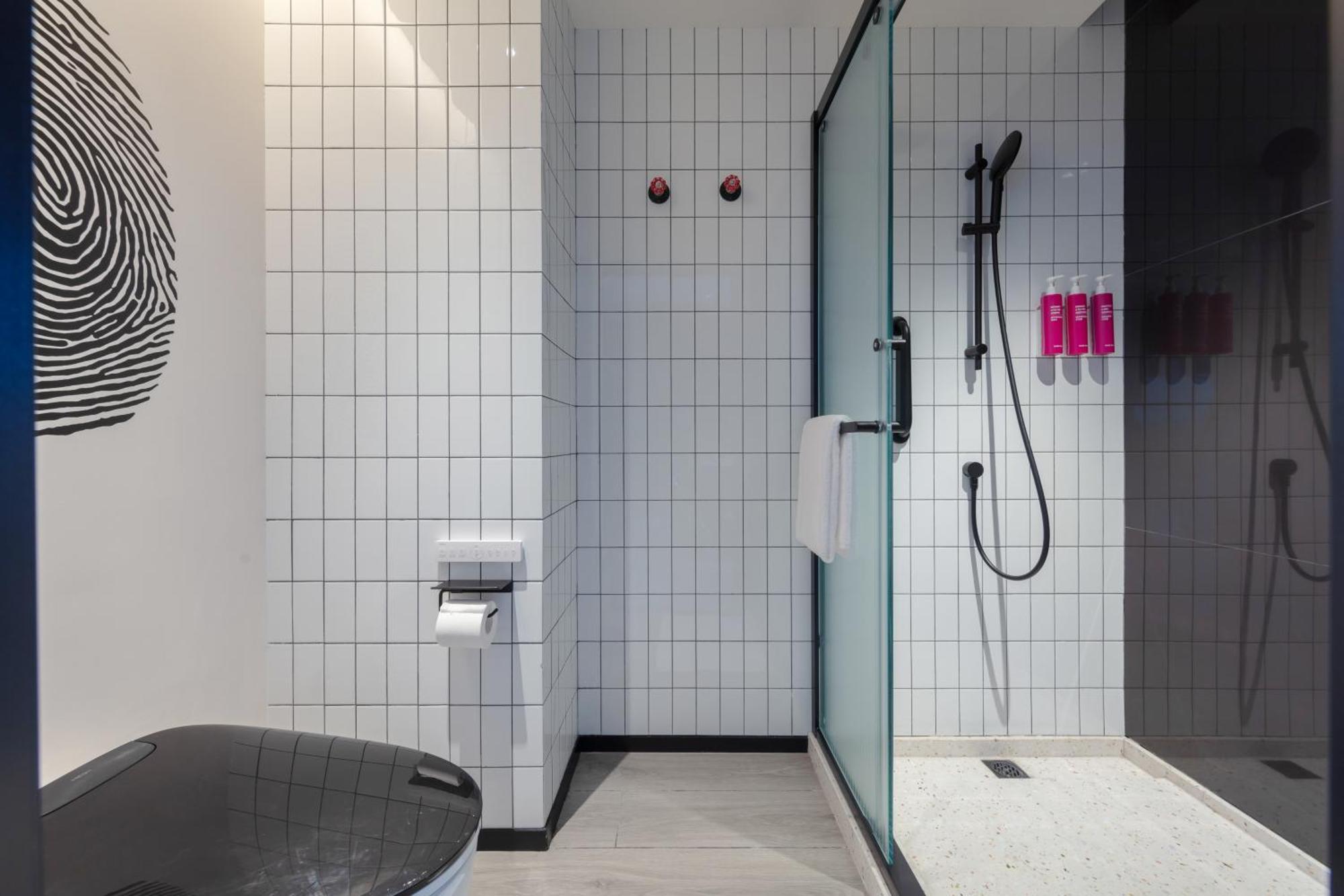 Moxy Hotel 4*