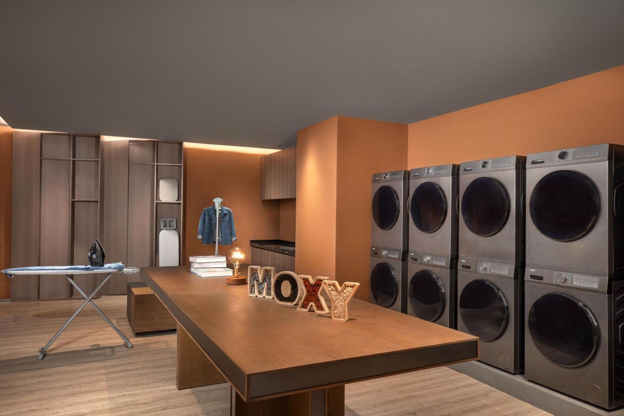 Moxy 4* Chongqing