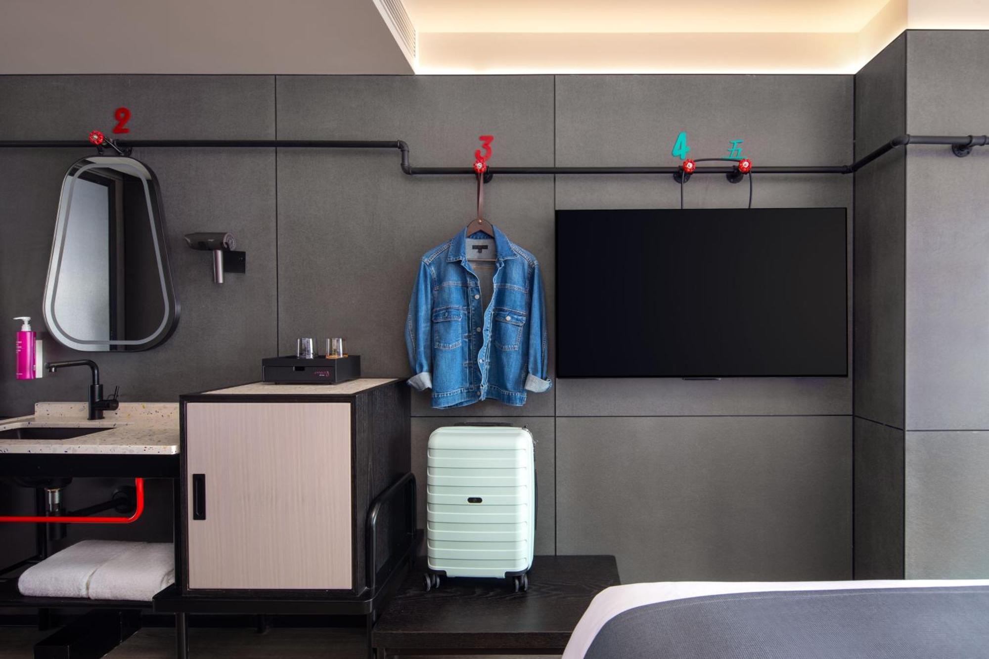 Hotel Moxy 4*